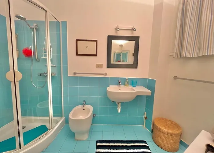 Daire Two Near Martinez